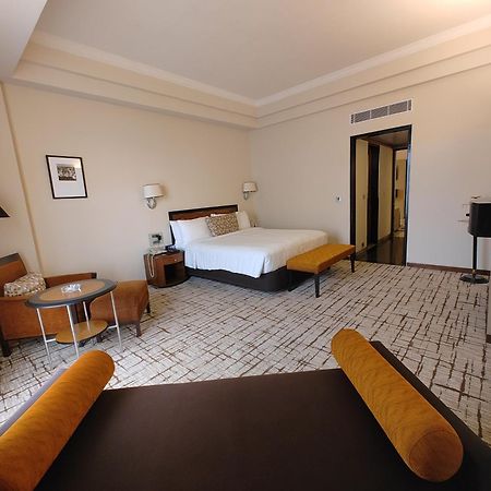Hotel Marine Plaza Mumbai Dış mekan fotoğraf