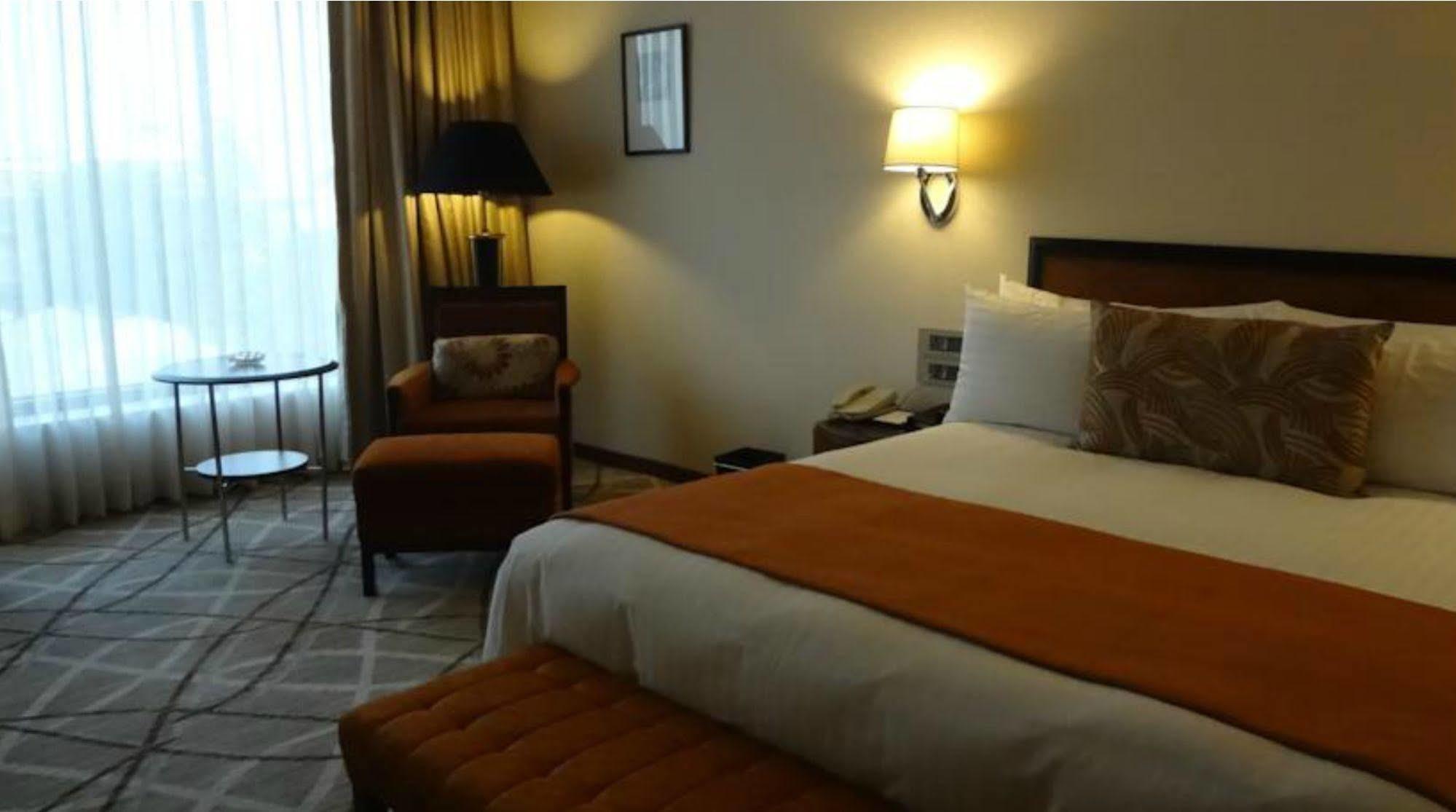 Hotel Marine Plaza Mumbai Dış mekan fotoğraf