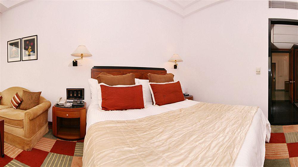 Hotel Marine Plaza Mumbai Dış mekan fotoğraf
